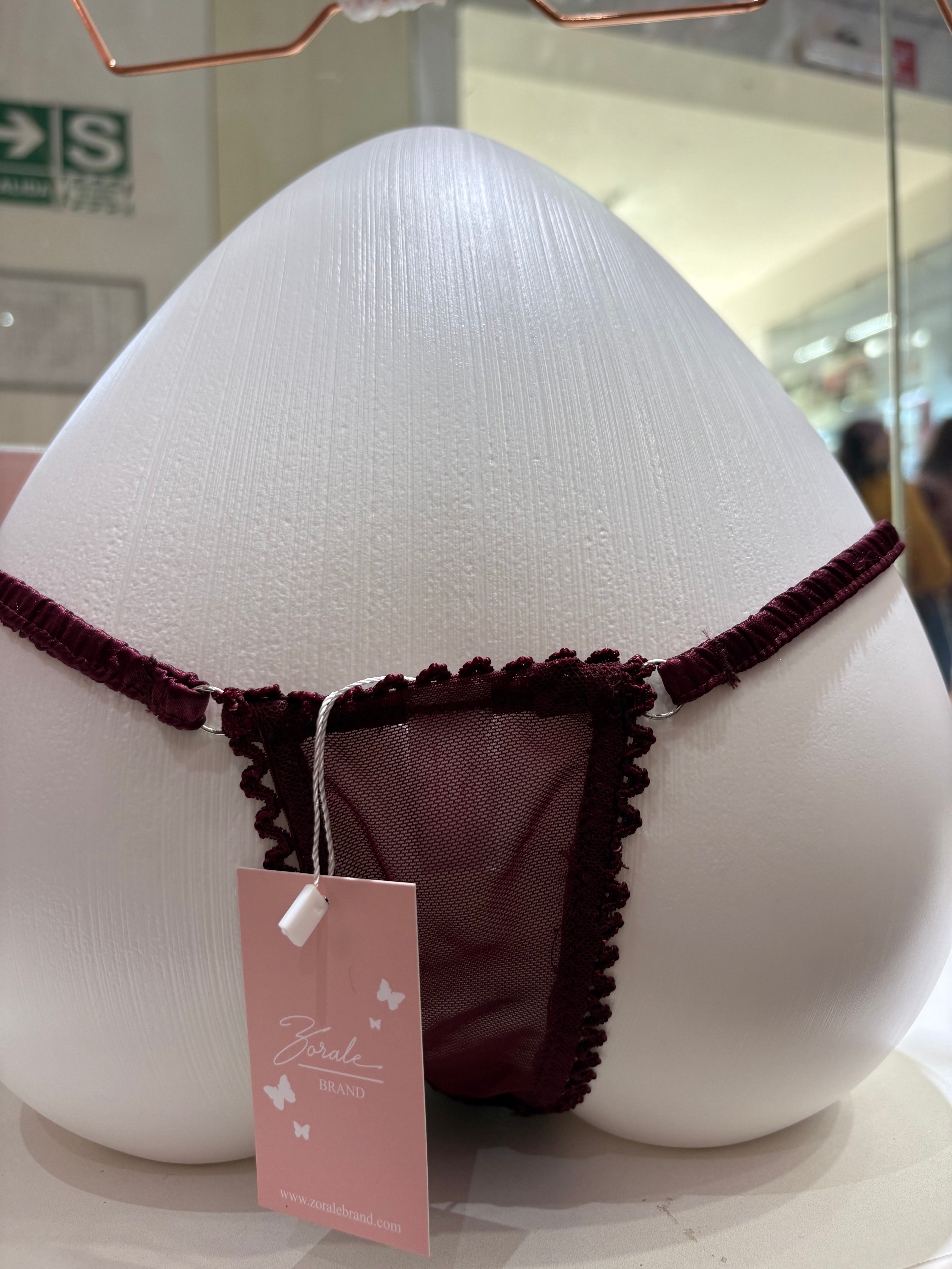 Panty Paradise Vino